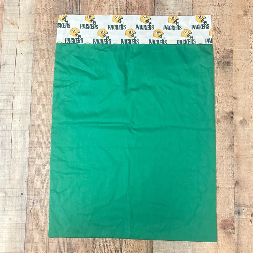 Vintage Green Bay Packers NFL Standard Pillowcase‎ Helmet Logo Bedding